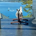 Nydelig Ved Sjoen Med Oppvarmet Basseng Villa *