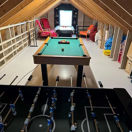 Nydelig Ved Sjoen Med Oppvarmet Basseng Villa